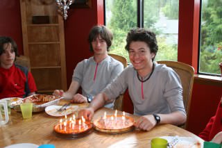 Bon Anniversaire Louis-Philippe, 17 ans!